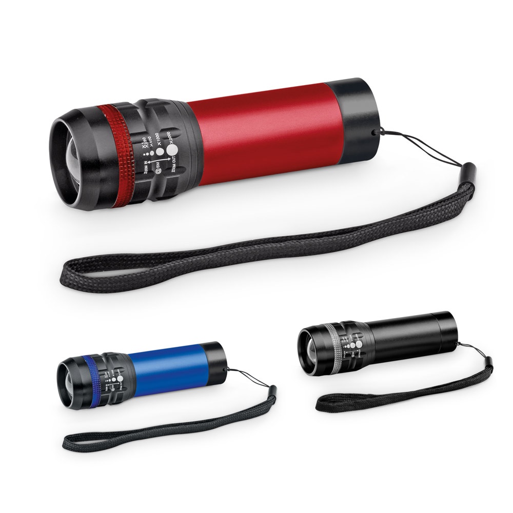 ZOOMIN. Lampe torche en aluminium avec fonction zoom et 3 modes d'éclairage.