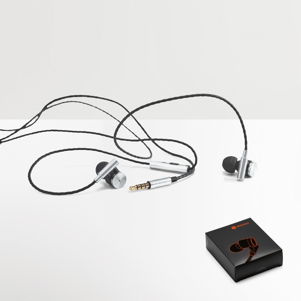 Vibration. Ohrhörer aus Metall und ABS mit Mikrofon.