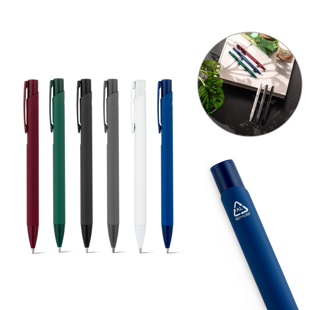 CLINT. Penna a sfera in alluminio riciclato (100% rAL) con finitura in gomma